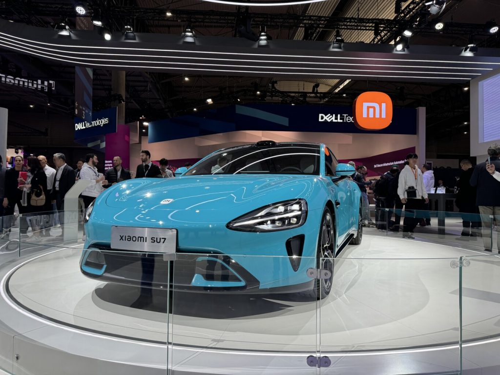 coche-electrico-su7-MWC24-1